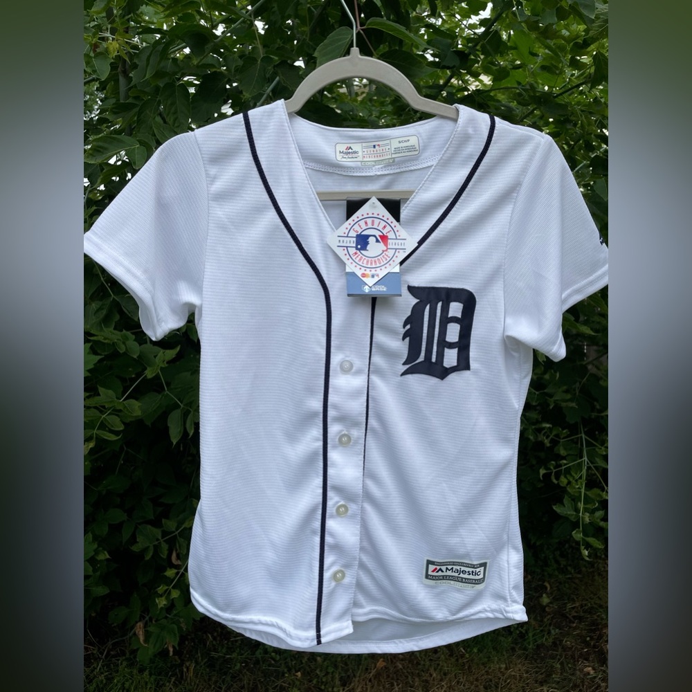 Detroit Tigers official shirt
